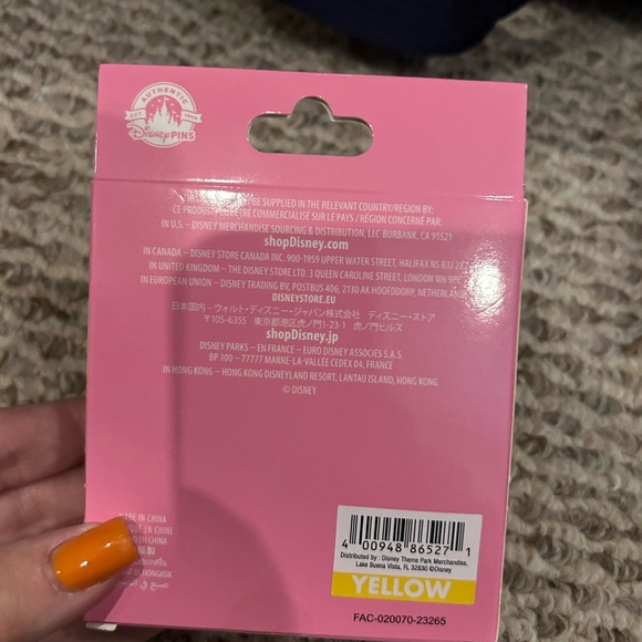 Disney Mickey Mouse Birthday pin - Picture 2 of 2